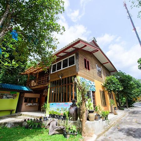 Kanta Hill Resort Nakhon Si Thammarat Esterno foto