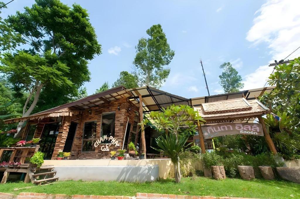 Kanta Hill Resort Nakhon Si Thammarat Esterno foto
